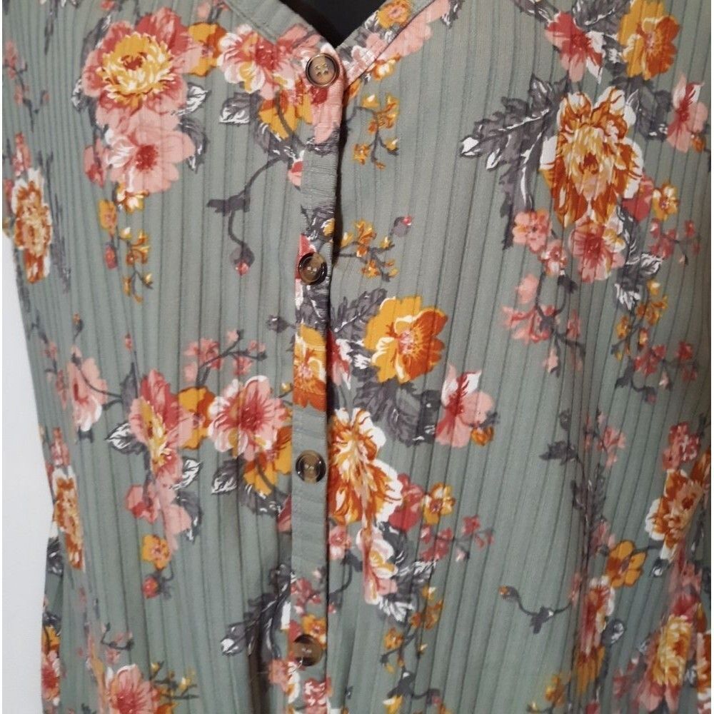 Bobbie Brooks green floral lace blouse - Picture 4 of 6